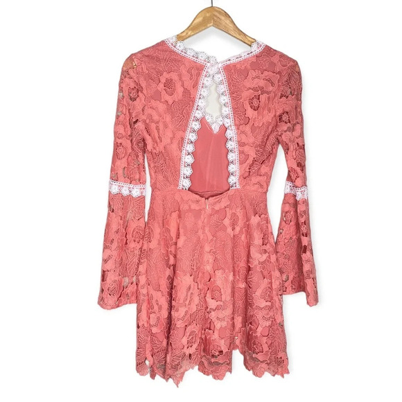 Alexia Admore Pink Contrast Crochet Lace Fit & Flare Mini Dress Size XS - Picture 11 of 12